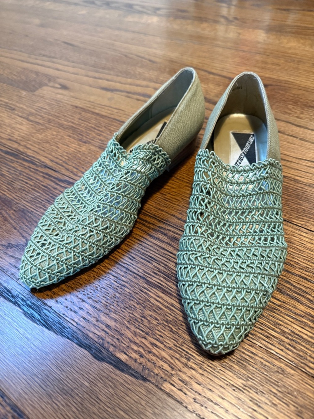 B37 Mootsies Tootsies Women’s 7 Seafoam Green Woven Pointed Toe Flats Loafer
